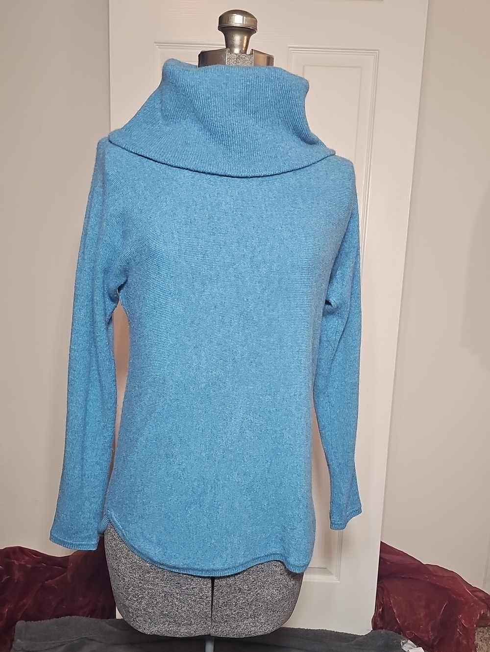 Max Studio Light Blue 100 Cashmere 2-Ply Cowl Neck Tunic Sweater Small